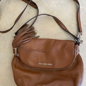 Michael khors Cross body bag
